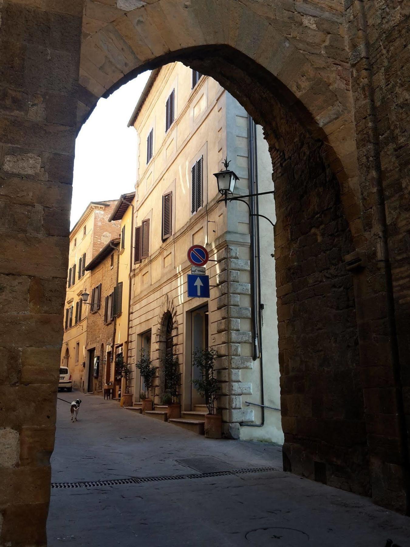 Palazzo Mosela Alla Porta Montepulciano Stazione Exterior foto